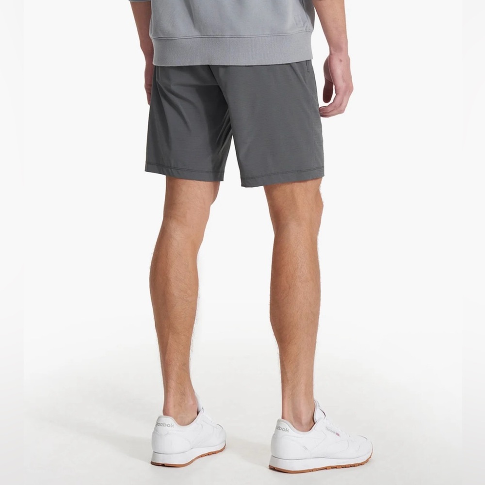 Vuori Pebble Shorts Men Shale Stretch Performance V399 Golf Casual Travel 33 - Picture 9 of 16